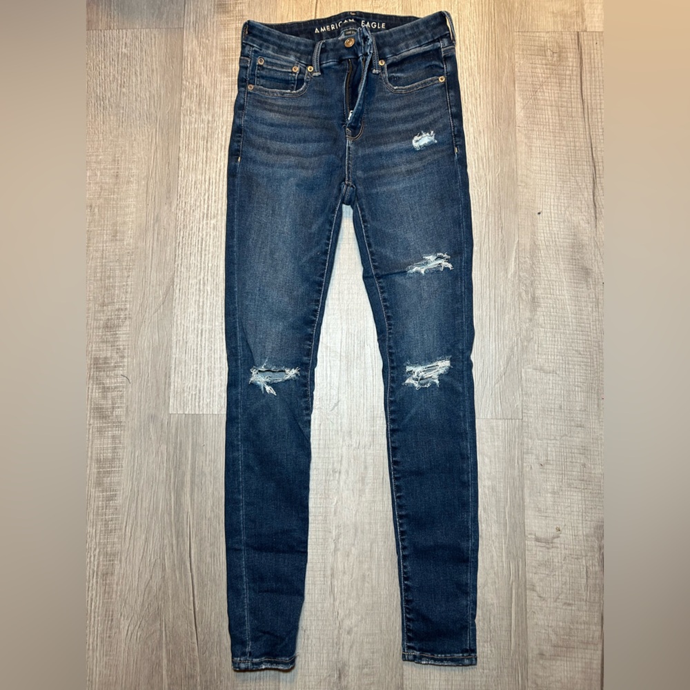 American eagle ripped jeans size 2
